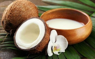 Nước cốt dừa, người bạn của làn da