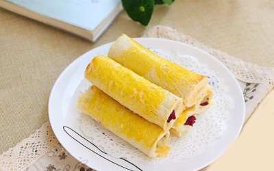  Bánh mì cuộn chuối nướng, món ăn lạ miệng cho bữa ăn sáng