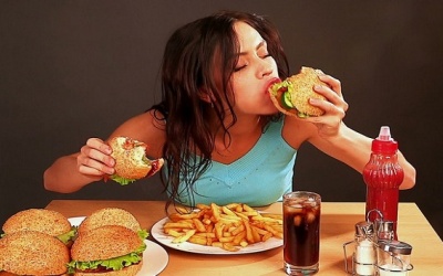 'Thủ phạm' nào khiến bạn luôn cảm thấy đói bụng?