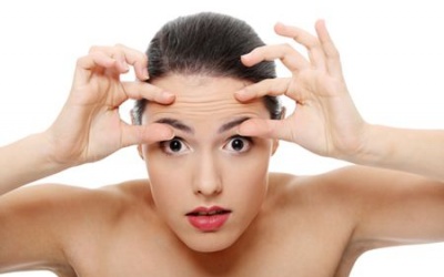 Điều gì khiến da nhăn nheo và xấu xí hơn mỗi ngày?