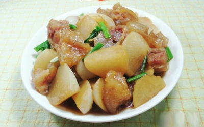  Món củ cải kho gân bò cho ngày đông lạnh giá