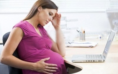5 cách giúp bà bầu giảm khó thở, hụt hơi trong 3 tháng cuối thai kỳ