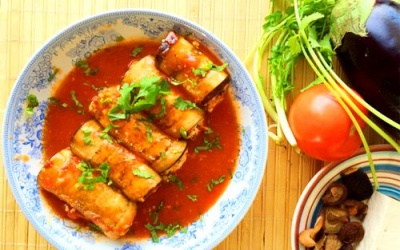 Cà tím cuộn đậu sốt cà chua