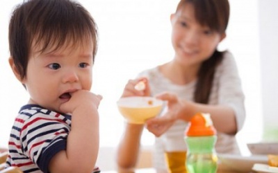 Hệ tiêu hóa gặp vấn đề gì khi trẻ biếng ăn?