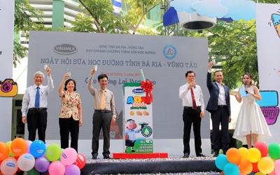 Vinamilk: 10 năm tiên phong và đồng hành cùng chương trình “Sữa học đường”