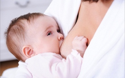 Trẻ bú sữa mẹ có cần bổ sung thêm sắt?
