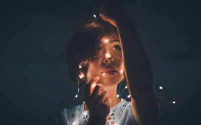 3 tinh dầu dành cho người dễ bị tụt cảm xúc vào mùa Đông