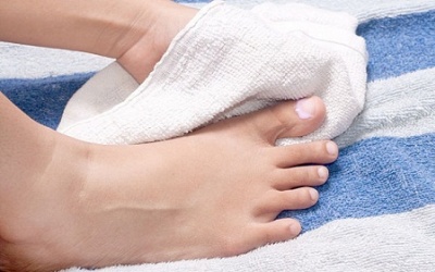 Chăm sóc bàn chân cho người đái tháo đường trong thời tiết lạnh