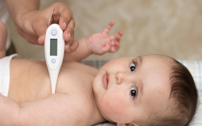 Bị sốt có lợi gì cho trẻ nhỏ? 