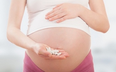 Bà bầu bổ sung acid folic giúp giảm nguy cơ trẻ tự kỷ tới 73%