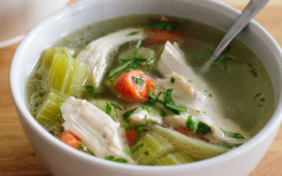 Bồi bổ cho cả nhà với món canh gà ngọt thơm