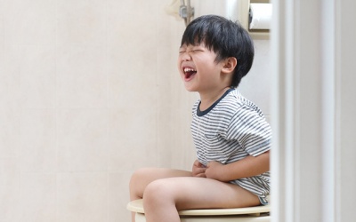 Bổ sung chất xơ nào để phòng chống táo bón hiệu quả cho trẻ nhỏ?
