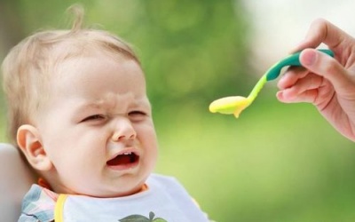 “Cuống” lên vì con biếng ăn, mẹ phải làm sao?