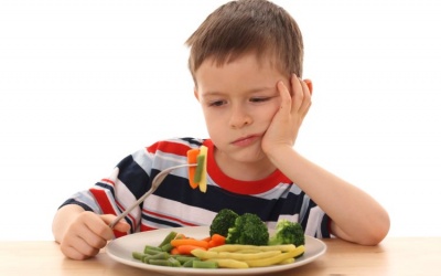 Vì sao trẻ ăn đủ chất xơ mà vẫn bị táo bón?