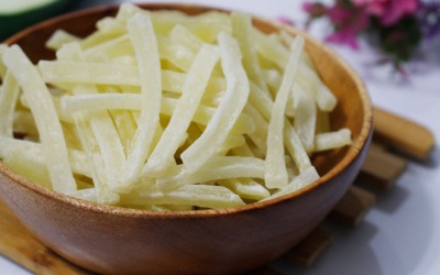 Làm mứt đu đủ giòn dai, ngọt thanh ăn Tết