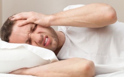 Bị tăng huyết áp, thi thoảng bị đau đầu, có nên uống thuốc giảm đau?