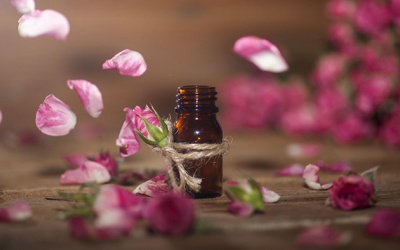 Viêm khớp, đau khớp khi trời lạnh: Học ngay cách sử dụng tinh dầu