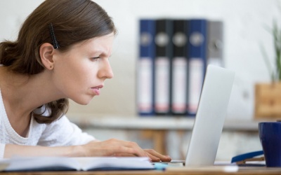 Giảm mỏi mắt, khô mắt khi phải làm việc với máy tính cả ngày cực dễ