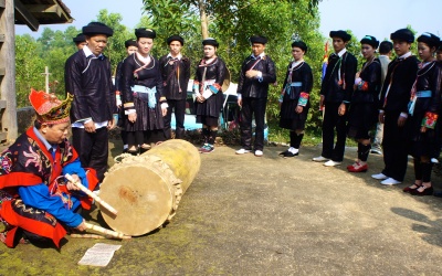 Người Giáy ở Mèo Vạc (Hà Giang) mở trống đầu năm