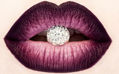 7 lý do khiến đôi môi của bạn thâm đen, xỉn màu