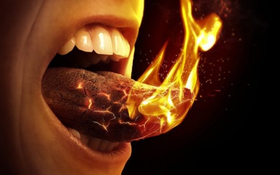 Không ăn đồ cay vẫn bị nóng rát miệng là do đâu?