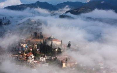 Sương mù, mưa phùn bao phủ Bắc Bộ vào sáng sớm