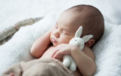Những điều nên và không nên làm khi đến thăm trẻ sơ sinh