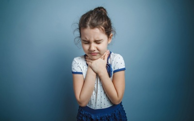 Trẻ bị viêm thanh quản nên bổ sung những dưỡng chất gì?