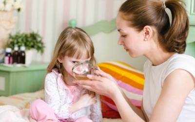 Nên dùng loại thuốc hạ sốt nào cho trẻ?