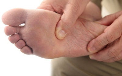 Cách làm lành vết lở loét bàn chân do đái tháo đường