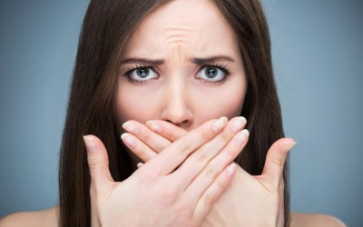 3 nguyên nhân thường gặp khiến hơi thở có mùi và cách khắc phục