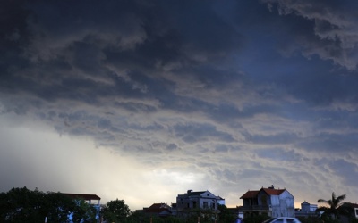 Bắc Bộ và Bắc Trung Bộ có mưa dông và tố, lốc vào chiều tối