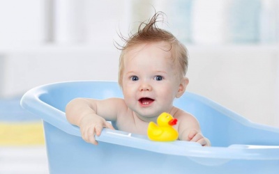 Giữ con quá sạch sẽ có thể khiến trẻ dễ mắc ung thư?