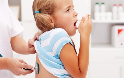 Trẻ bị viêm phế quản: Điều trị thế nào, chăm sóc ra sao? 
