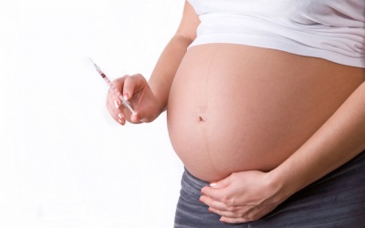 Phụ nữ mang thai không nên tiêm những loại vaccine nào?