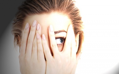 9 nguyên nhân khiến mắt nhạy cảm với ánh sáng