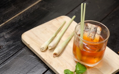 Nhiều lợi ích từ trà sả, chưa có bằng chứng cho khả năng giảm cân