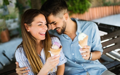 Tử vi thứ Năm (14/6/2018): Bảo Bình nên tin tưởng người mình yêu