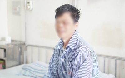 Một mắt mù, một mắt lồi do chủ quan khi điều trị bướu cổ