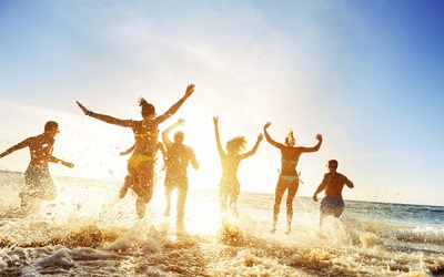 Tử vi Chủ nhật (17/6/2018): Bạch Dương đang có cuộc sống tràn đầy hạnh phúc!