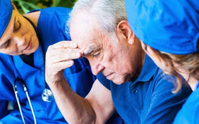 Có triệu chứng trước khi đột quỵ không?