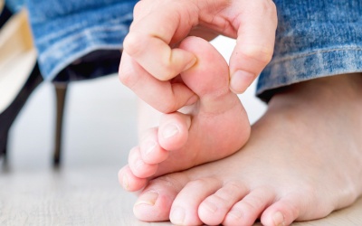 Làm thế nào để gout không tái phát, đỡ đau?