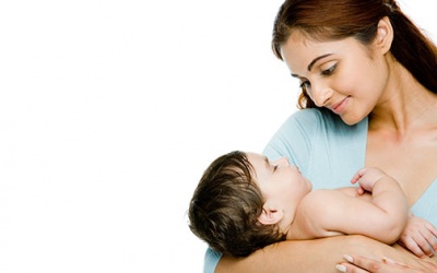 Bà bầu hút thuốc làm tăng nguy cơ trẻ bị điếc?