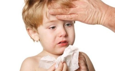 Trẻ bị ho và cảm lạnh: Có nên uống thuốc ngay?