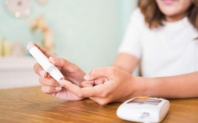 Vì sao đái tháo đường thường nghiêm trọng hơn ở phụ nữ?