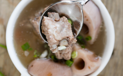 Thanh mát, bổ dưỡng món canh củ sen nấu sườn