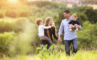 Tử vi thứ Sáu (20/7/2018): Với Bạch Dương, gia đình là quan trọng nhất!