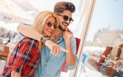 Tử vi Chủ nhật (22/7/2018): Song Ngư rất vui khi đi mua sắm với người yêu