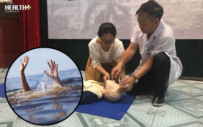 Video: Bác sỹ Bệnh viện Nhi Trung ương hướng dẫn sơ cứu trẻ đuối nước