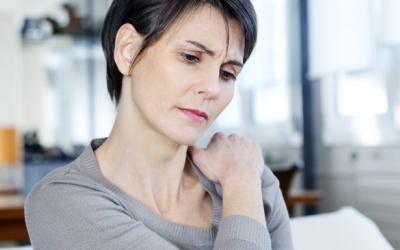 Mắc lupus ban đỏ, thường xuyên mệt mỏi, khó thở có làm sao không?